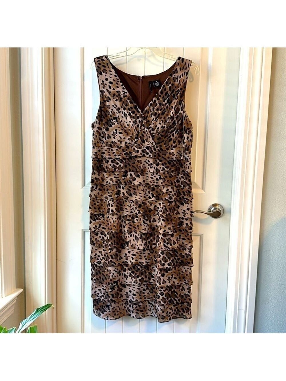 New Directions Brown Sleeveless Leopard Sheath Dress Tiered Below Bust Size 16